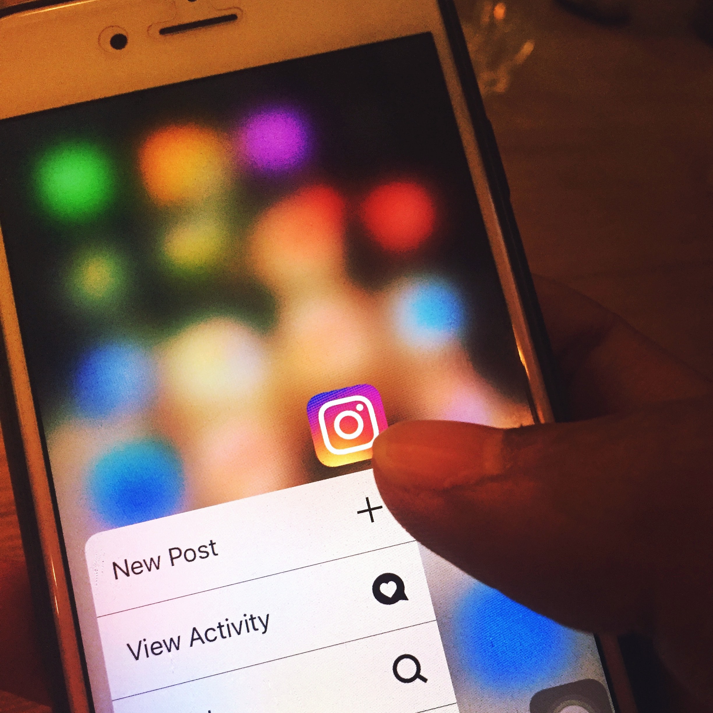 social-media-phone